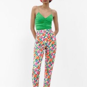 Zara floral tapered pants size 6